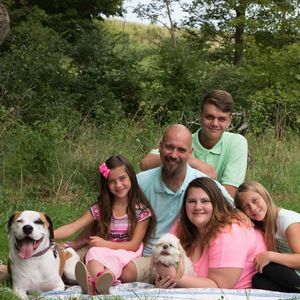 Meet your Posher, Shera